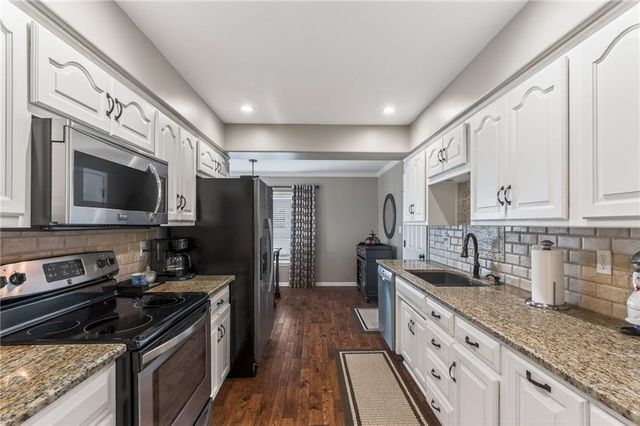 8803 Crysler Avenue, Kansas City, MO 64138