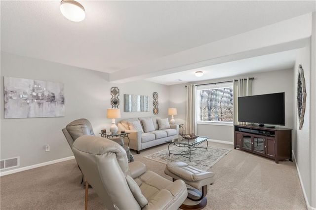 8803 Crysler Avenue, Kansas City, MO 64138