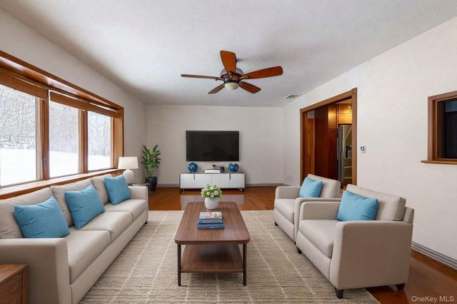 145 N Fostertown Drive, Newburgh, NY 12550