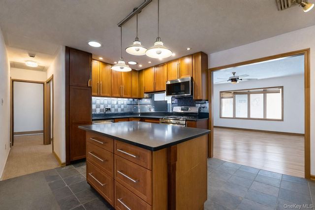 145 N Fostertown Drive, Newburgh, NY 12550