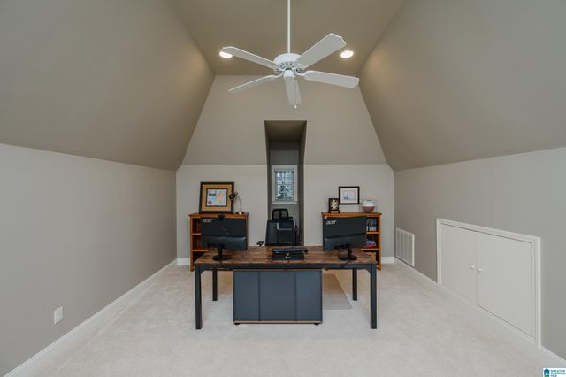 829 CROWN CIRCLE, Hoover, AL 35242