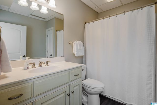 829 CROWN CIRCLE, Hoover, AL 35242