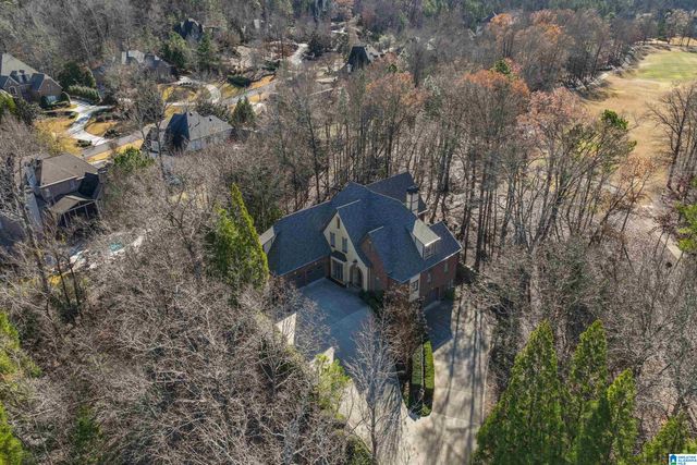 829 CROWN CIRCLE, Hoover, AL 35242