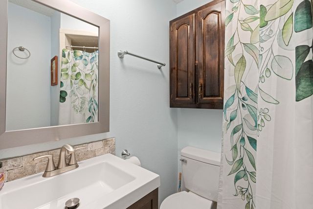 19 Privateer Drive, Monkey Island, OK 74331