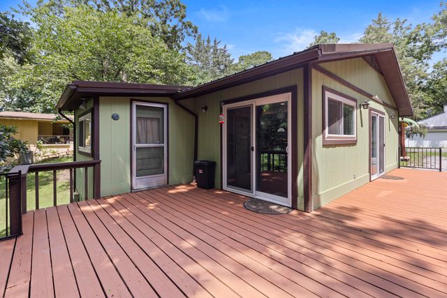 19 Privateer Drive, Monkey Island, OK 74331