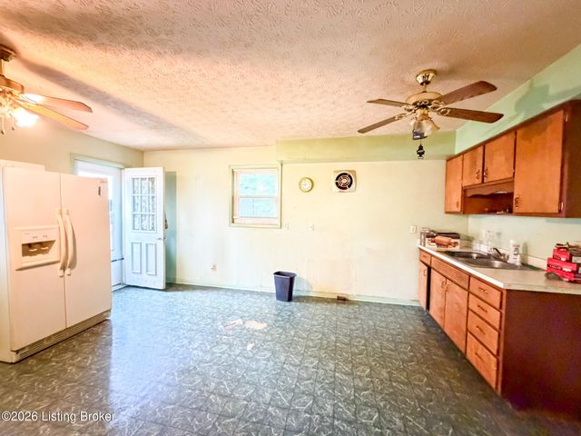 196 Kentucky St, Shelbyville, KY 40065
