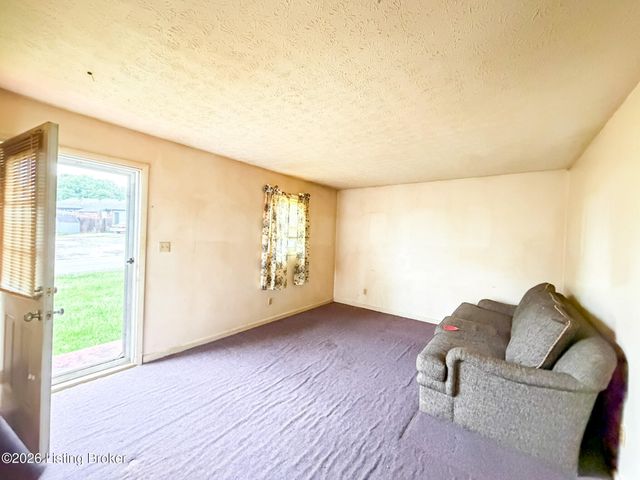 196 Kentucky St, Shelbyville, KY 40065