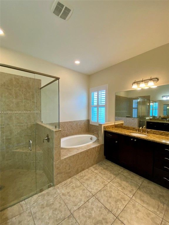 Image 23 of property listing at 11877 NW 83rd Place, Parkland, FL 33076
