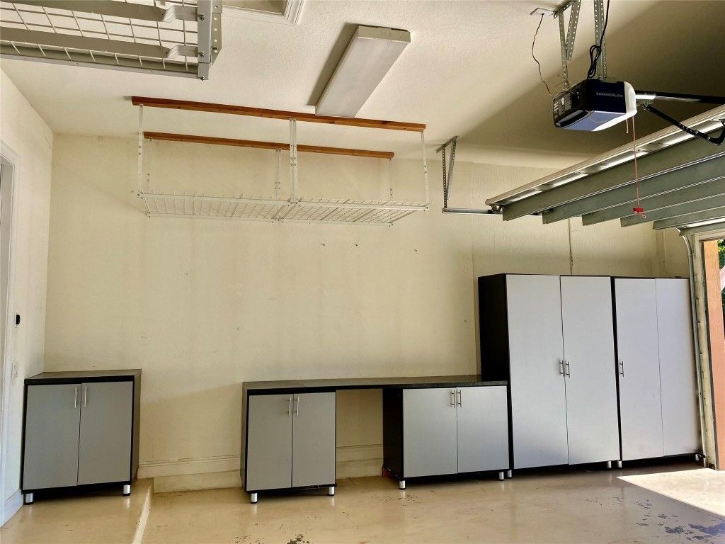 Image 41 of property listing at 11877 NW 83rd Place, Parkland, FL 33076