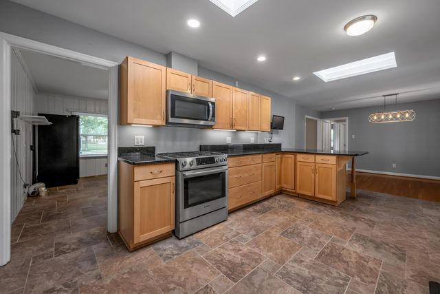 352 Albany Road, Lexington, KY 40503