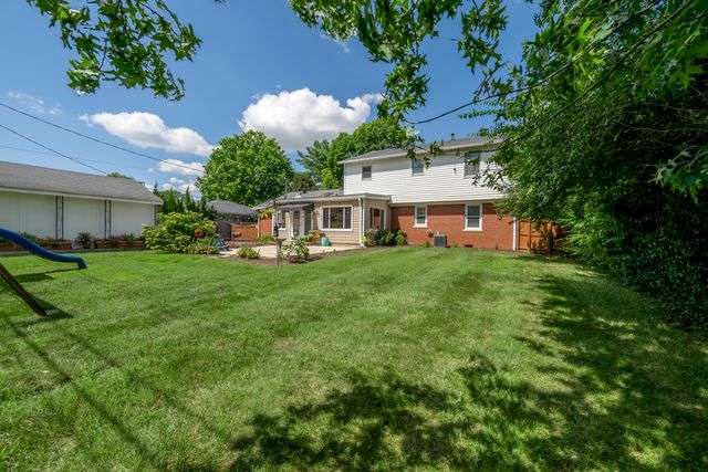 352 Albany Road, Lexington, KY 40503