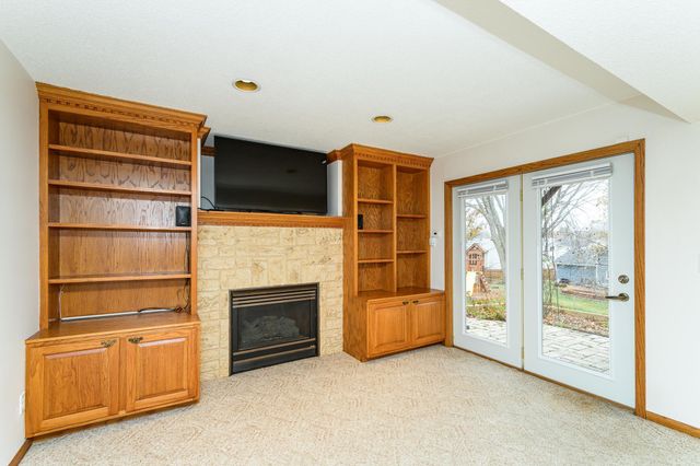 2416 62nd Street NW, Rochester, MN 55901