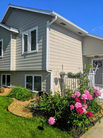 2416 62nd Street NW, Rochester, MN 55901