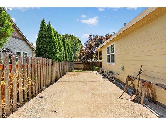 40204 LAUREL St, Sandy, OR 97055