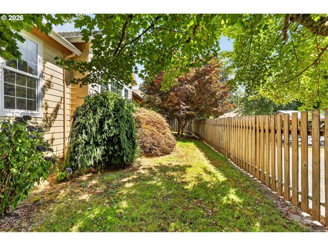 40204 LAUREL St, Sandy, OR 97055