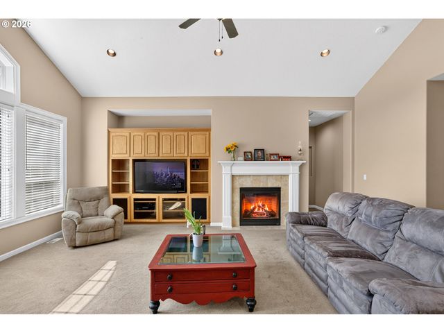 40204 LAUREL St, Sandy, OR 97055