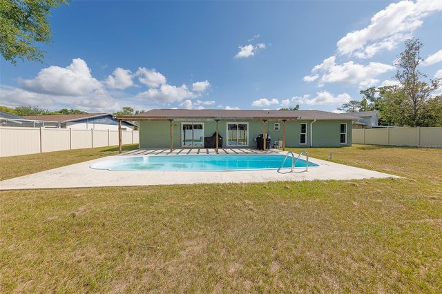 4228 BRIARBERRY LANE, Tampa, FL 33624