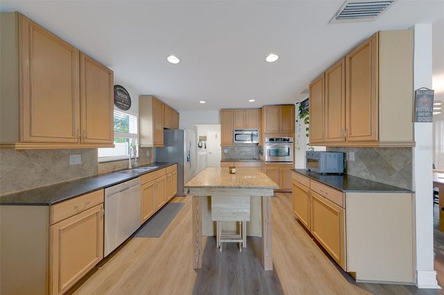 4228 BRIARBERRY LANE, Tampa, FL 33624
