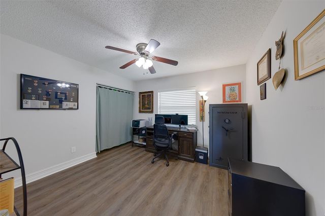 4228 BRIARBERRY LANE, Tampa, FL 33624