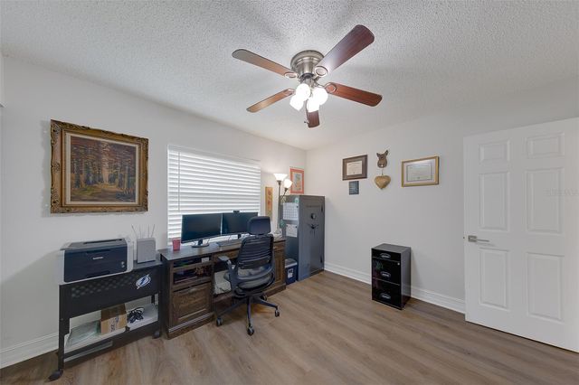 4228 BRIARBERRY LANE, Tampa, FL 33624