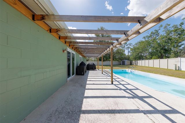 4228 BRIARBERRY LANE, Tampa, FL 33624