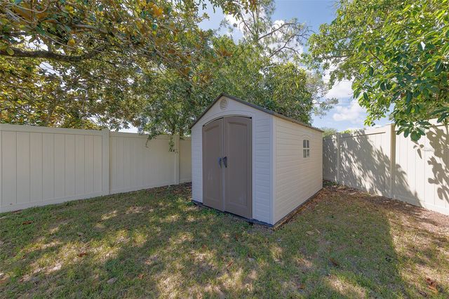 4228 BRIARBERRY LANE, Tampa, FL 33624