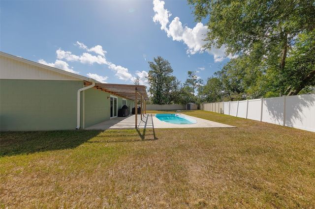 4228 BRIARBERRY LANE, Tampa, FL 33624
