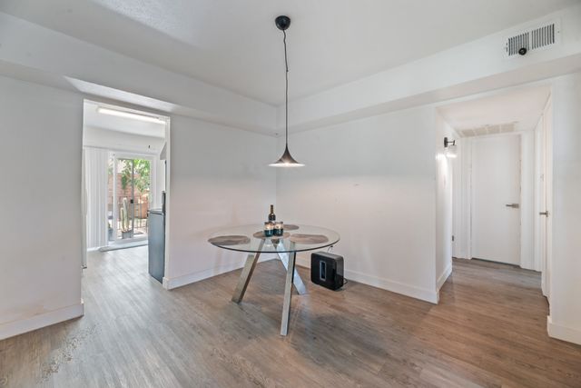 8069 Meadow Road 216, Dallas, TX 75231