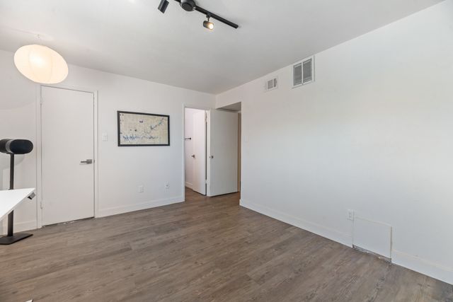 8069 Meadow Road 216, Dallas, TX 75231
