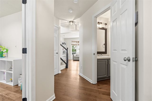 1007 Fieldstone Drive, Cecil, PA 15317