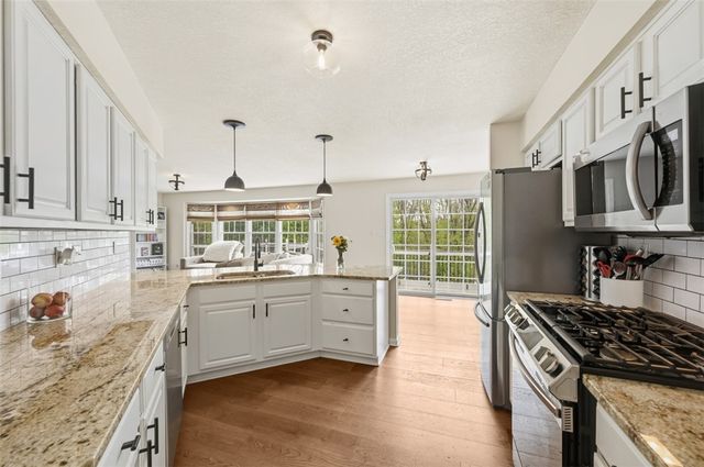 1007 Fieldstone Drive, Cecil, PA 15317