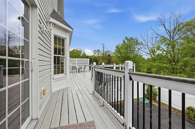 1007 Fieldstone Drive, Cecil, PA 15317