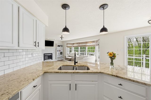 1007 Fieldstone Drive, Cecil, PA 15317