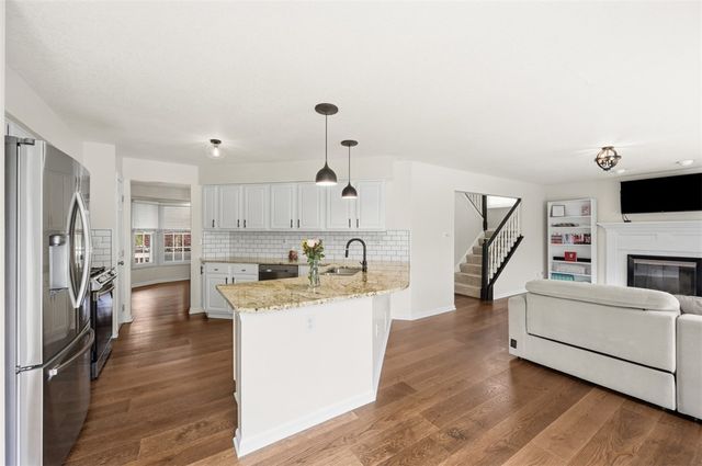 1007 Fieldstone Drive, Cecil, PA 15317