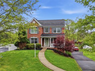 1007 Fieldstone Drive, Cecil, PA 15317