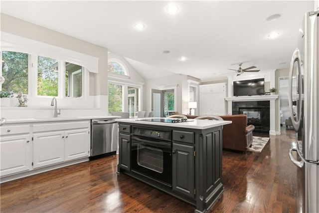 12302 W 139TH Terrace, Overland Park, KS 66221