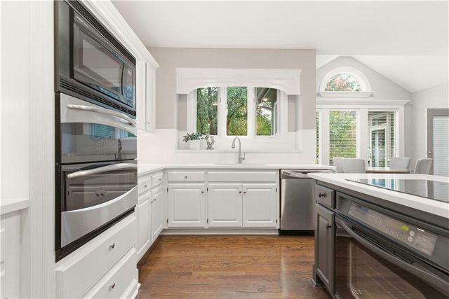 12302 W 139TH Terrace, Overland Park, KS 66221