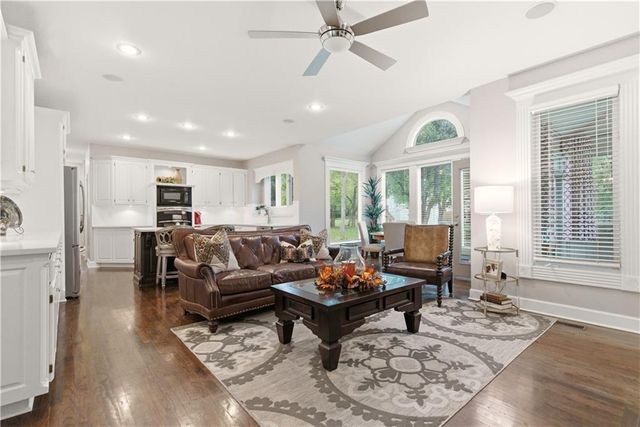 12302 W 139TH Terrace, Overland Park, KS 66221