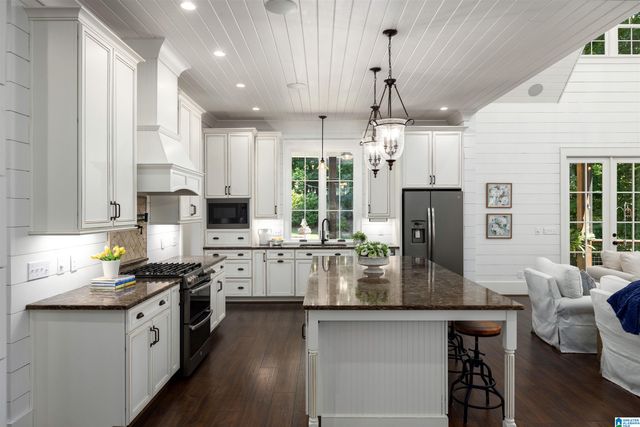 111 TRILLIUM DRIVE, Irondale, AL 35210