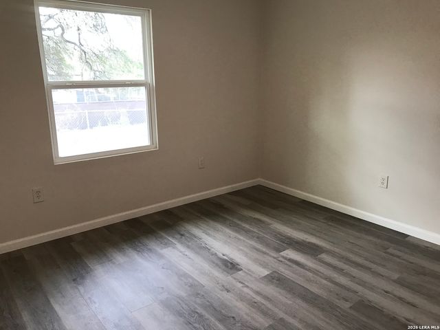 4626 DUQUESNE DR, San Antonio, TX 78229