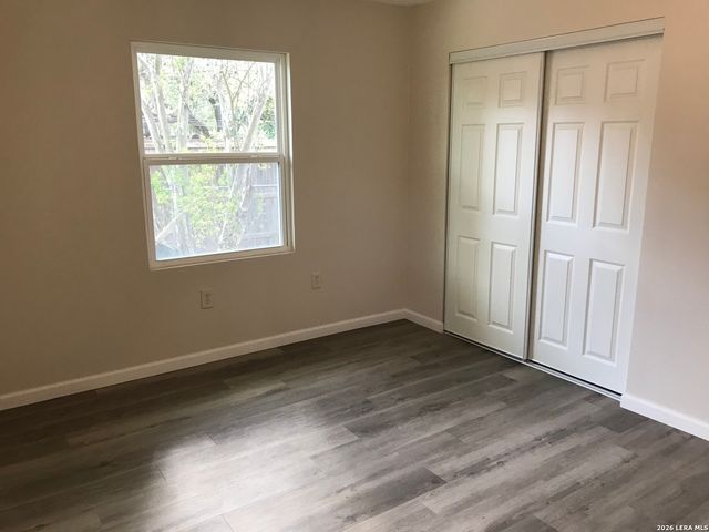 4626 DUQUESNE DR, San Antonio, TX 78229