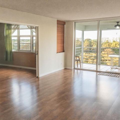 4015 W Palm Aire Dr 802, Pompano Beach, FL 33069