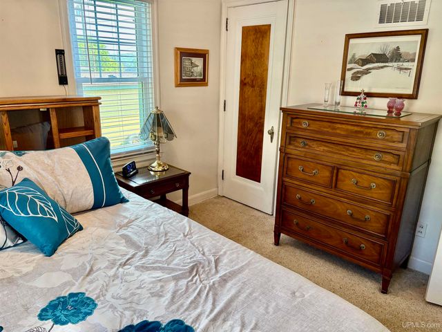 318 S Moore Street, Bessemer, MI 49911