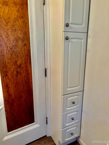 318 S Moore Street, Bessemer, MI 49911