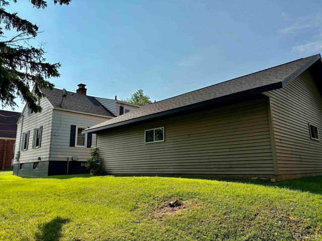 318 S Moore Street, Bessemer, MI 49911