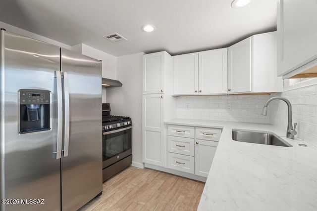 5733 E 30th Street, Tucson, AZ 85711
