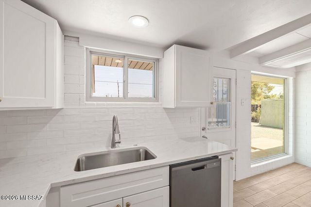 5733 E 30th Street, Tucson, AZ 85711