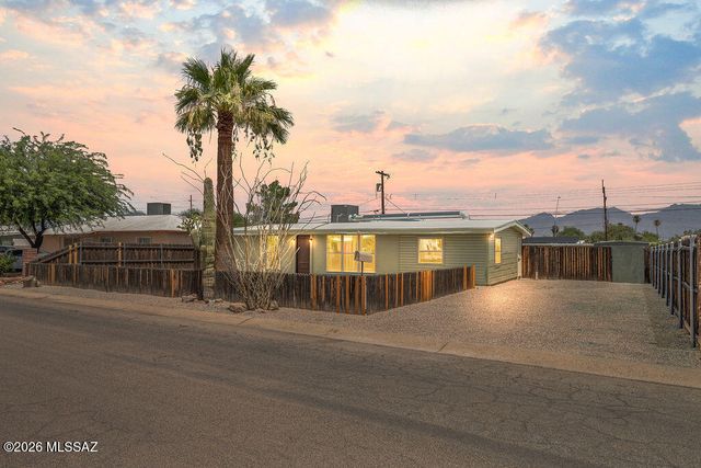 5733 E 30th Street, Tucson, AZ 85711