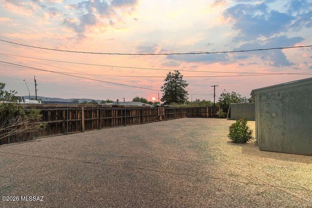 5733 E 30th Street, Tucson, AZ 85711