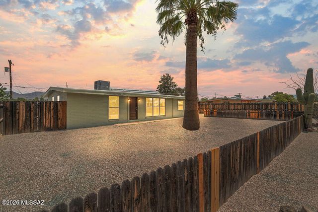 5733 E 30th Street, Tucson, AZ 85711